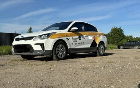 KIA Rio IV, 2018 год, 720 000 рублей, 4 фотография