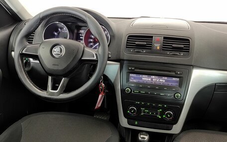 Skoda Yeti I рестайлинг, 2014 год, 1 199 000 рублей, 11 фотография