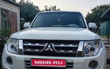 Mitsubishi Pajero IV, 2013 год, 2 100 000 рублей, 1 фотография