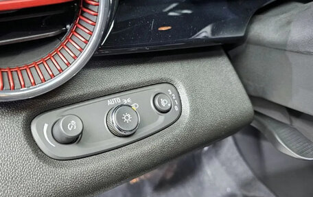 Chevrolet Trax, 2023 год, 1 240 000 рублей, 12 фотография