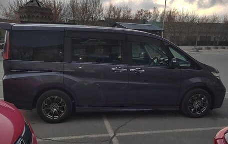 Honda Stepwgn IV, 2016 год, 1 850 000 рублей, 3 фотография