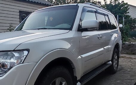 Mitsubishi Pajero IV, 2013 год, 2 100 000 рублей, 4 фотография