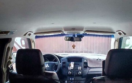 Mitsubishi Pajero IV, 2013 год, 2 100 000 рублей, 12 фотография
