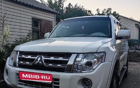 Mitsubishi Pajero IV, 2013 год, 2 100 000 рублей, 3 фотография