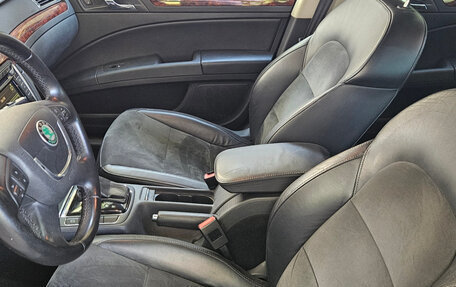 Skoda Superb III рестайлинг, 2010 год, 780 000 рублей, 5 фотография
