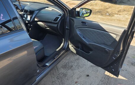 Hyundai Solaris II рестайлинг, 2012 год, 650 000 рублей, 12 фотография