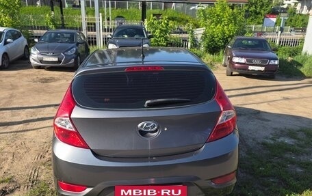 Hyundai Solaris II рестайлинг, 2012 год, 650 000 рублей, 5 фотография