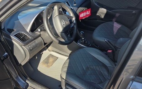 Hyundai Solaris II рестайлинг, 2012 год, 650 000 рублей, 11 фотография