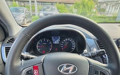 Hyundai Solaris II рестайлинг, 2012 год, 650 000 рублей, 16 фотография
