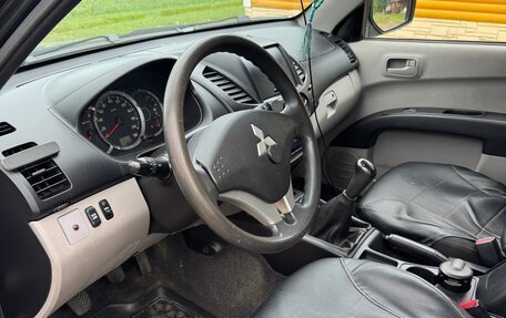 Mitsubishi L200 IV рестайлинг, 2012 год, 1 400 000 рублей, 12 фотография