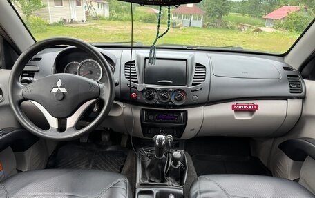 Mitsubishi L200 IV рестайлинг, 2012 год, 1 400 000 рублей, 11 фотография