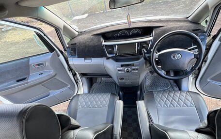 Toyota Voxy II, 2007 год, 1 100 000 рублей, 13 фотография