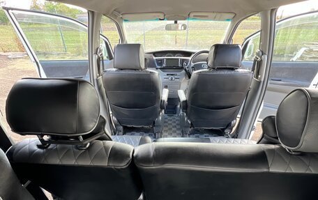 Toyota Voxy II, 2007 год, 1 100 000 рублей, 12 фотография