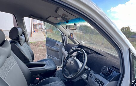 Toyota Voxy II, 2007 год, 1 100 000 рублей, 11 фотография
