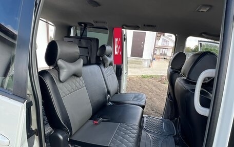 Toyota Voxy II, 2007 год, 1 100 000 рублей, 8 фотография