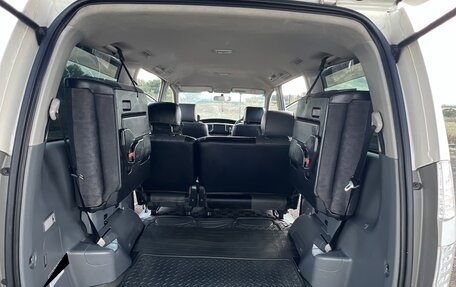 Toyota Voxy II, 2007 год, 1 100 000 рублей, 6 фотография