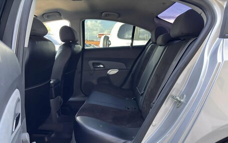Chevrolet Cruze II, 2010 год, 649 900 рублей, 11 фотография