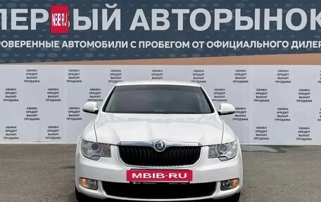 Skoda Superb III рестайлинг, 2012 год, 999 900 рублей, 2 фотография