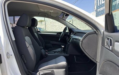 Skoda Superb III рестайлинг, 2012 год, 999 900 рублей, 15 фотография
