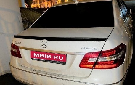 Mercedes-Benz E-Класс, 2011 год, 1 033 000 рублей, 5 фотография