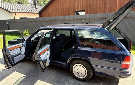 Mercedes-Benz E-Класс, 1995 год, 1 200 000 рублей, 13 фотография