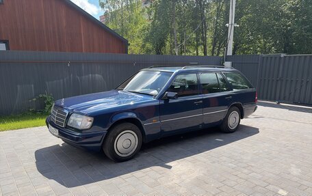 Mercedes-Benz E-Класс, 1995 год, 1 200 000 рублей, 14 фотография