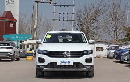 Volkswagen T-Roc I, 2022 год, 1 685 000 рублей, 5 фотография