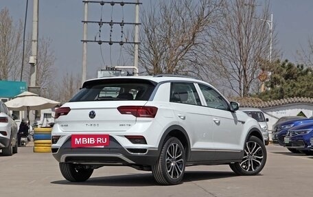 Volkswagen T-Roc I, 2022 год, 1 685 000 рублей, 4 фотография