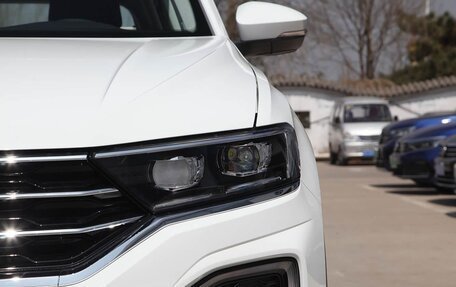 Volkswagen T-Roc I, 2022 год, 1 685 000 рублей, 7 фотография
