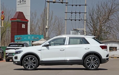 Volkswagen T-Roc I, 2022 год, 1 685 000 рублей, 6 фотография