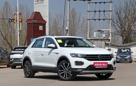 Volkswagen T-Roc I, 2022 год, 1 685 000 рублей, 9 фотография