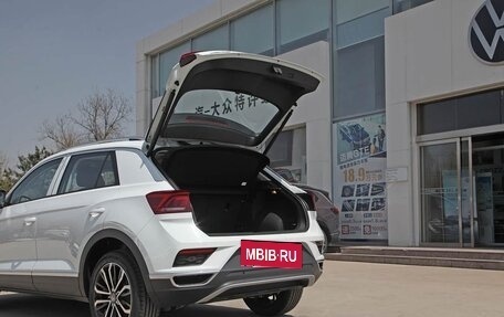 Volkswagen T-Roc I, 2022 год, 1 685 000 рублей, 8 фотография