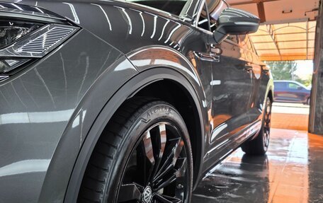 Volkswagen Touareg III, 2021 год, 6 300 000 рублей, 4 фотография