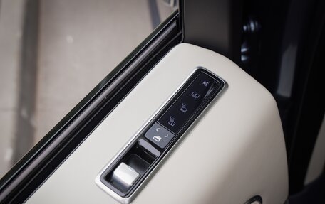 Land Rover Range Rover IV рестайлинг, 2021 год, 10 500 000 рублей, 16 фотография
