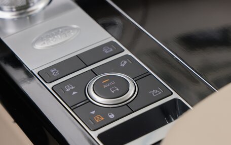 Land Rover Range Rover IV рестайлинг, 2021 год, 10 500 000 рублей, 29 фотография