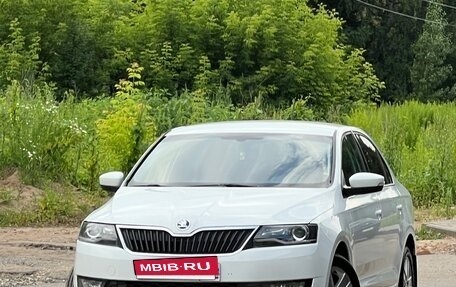 Skoda Rapid I, 2018 год, 1 400 000 рублей, 8 фотография