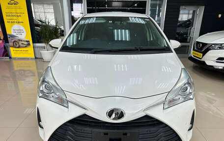 Toyota Vitz, 2019 год, 1 300 000 рублей, 3 фотография