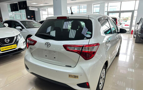 Toyota Vitz, 2019 год, 1 300 000 рублей, 9 фотография