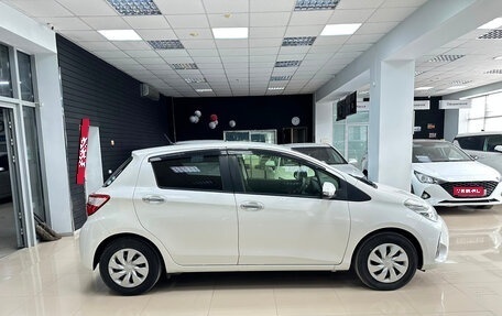 Toyota Vitz, 2019 год, 1 300 000 рублей, 5 фотография