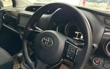 Toyota Vitz, 2019 год, 1 300 000 рублей, 12 фотография