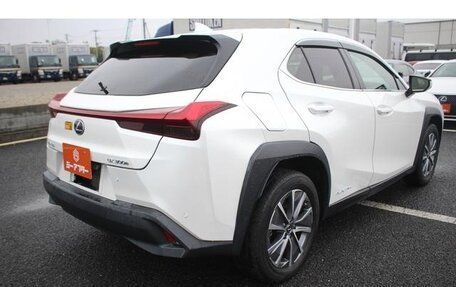 Lexus UX I, 2022 год, 1 957 700 рублей, 3 фотография