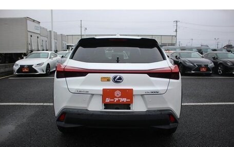 Lexus UX I, 2022 год, 1 957 700 рублей, 5 фотография