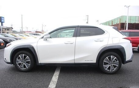 Lexus UX I, 2022 год, 1 957 700 рублей, 7 фотография