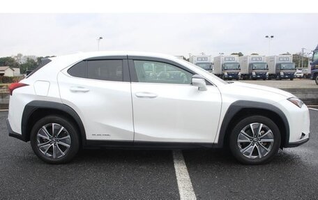 Lexus UX I, 2022 год, 1 957 700 рублей, 8 фотография