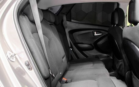 Hyundai ix35 I рестайлинг, 2010 год, 1 000 000 рублей, 12 фотография
