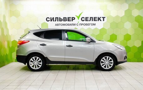 Hyundai ix35 I рестайлинг, 2010 год, 1 000 000 рублей, 8 фотография
