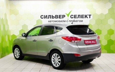Hyundai ix35 I рестайлинг, 2010 год, 1 000 000 рублей, 6 фотография