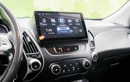 Hyundai ix35 I рестайлинг, 2010 год, 1 000 000 рублей, 18 фотография