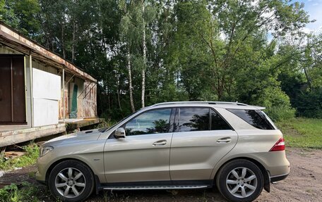 Mercedes-Benz M-Класс, 2012 год, 2 250 000 рублей, 3 фотография