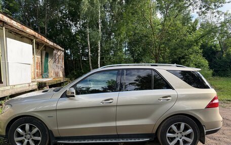 Mercedes-Benz M-Класс, 2012 год, 2 250 000 рублей, 2 фотография